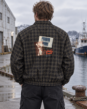 Track Jacket - 05 EXPRESS TO HADES – Black Plaid – miljøbillede bagfra
