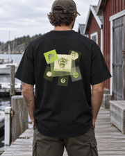 Oversized Tee - 03 GORGON CLUSTER – Black – miljøbillede bagfra
