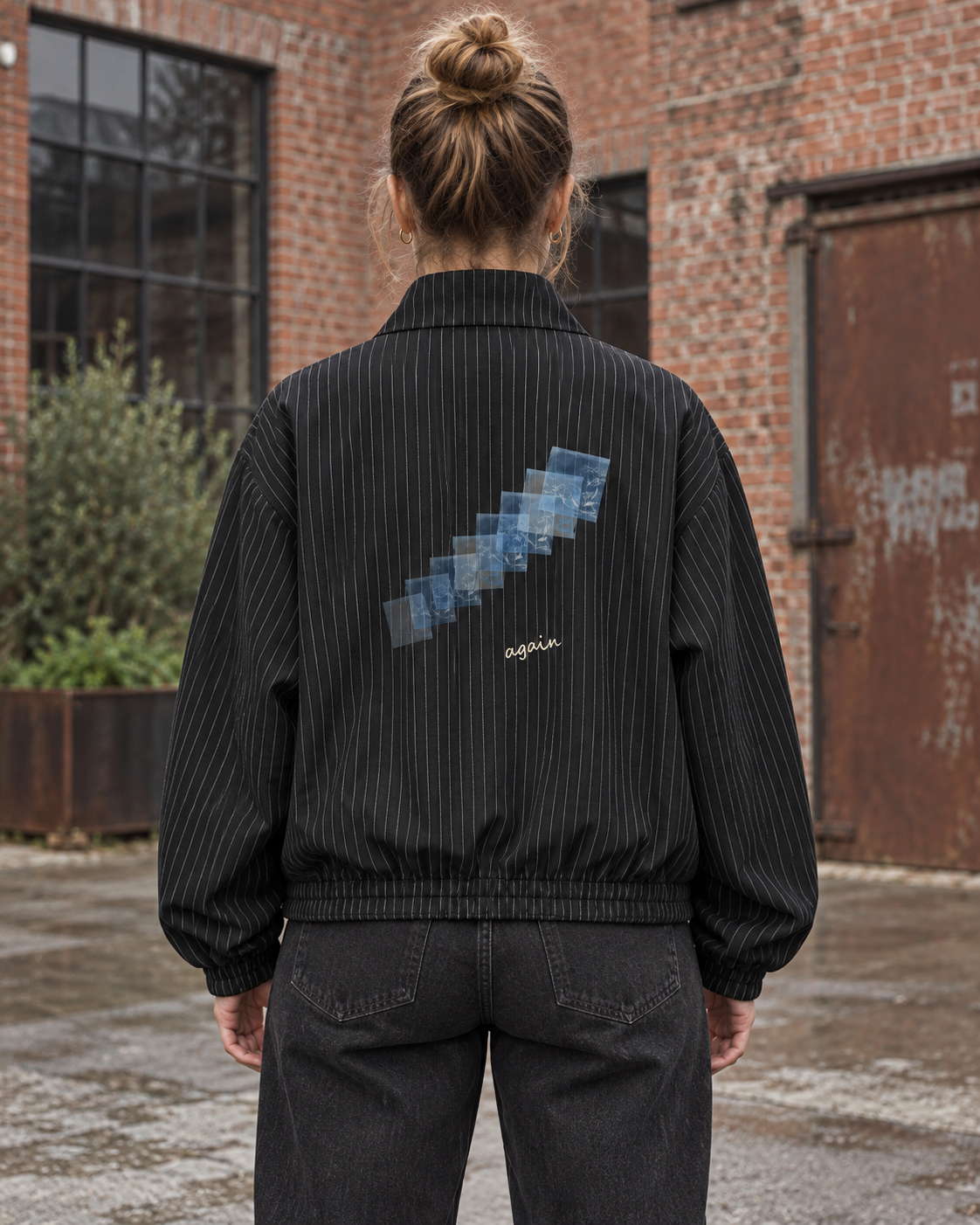 Track Jacket - 04 AGAIN – Black – miljøbillede bagfra