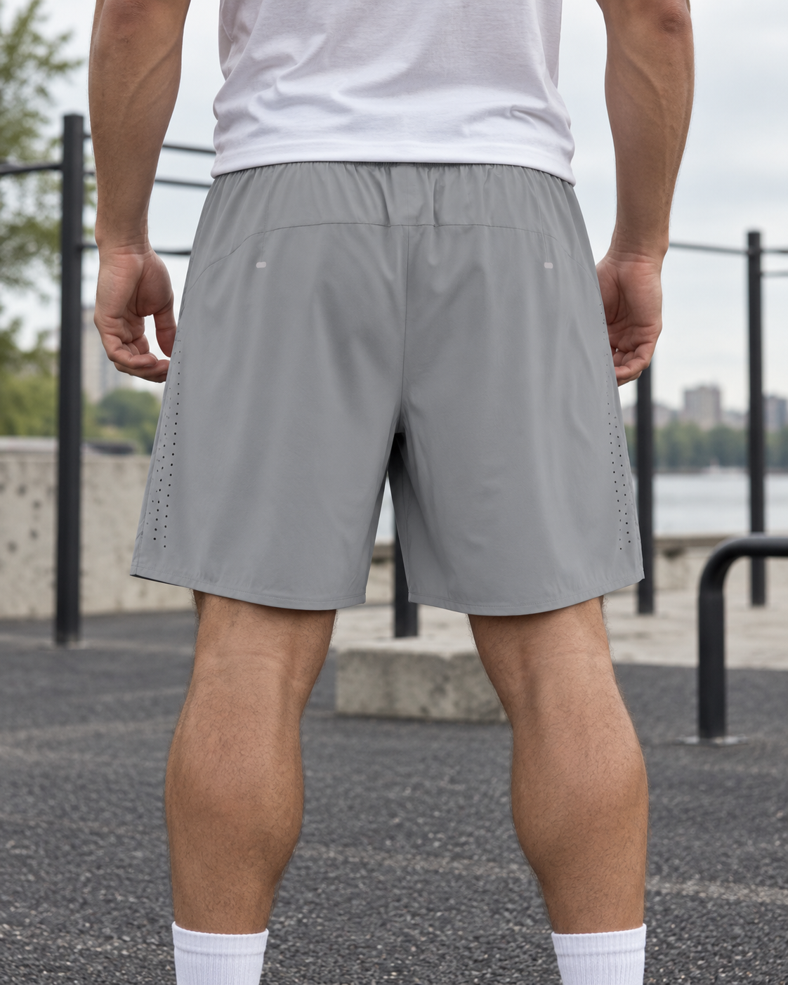 Performance Shorts - VICTORY FRAGMENT – Light Gray – miljøbillede bagfra